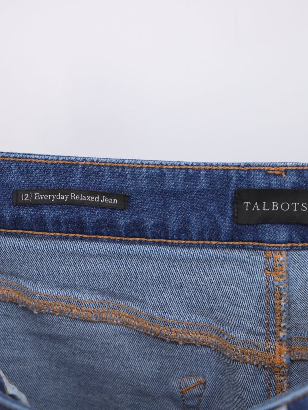 TALBOTS Everyday Relaxed Leg Jeans - Sonia Wash Size 12 - Picture 7 of 8